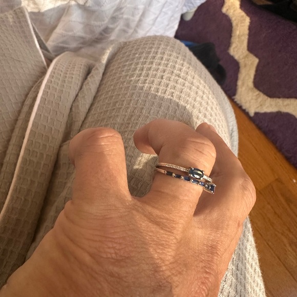 14 karat white gold sapphire & diamond ring - Picture 4 of 14